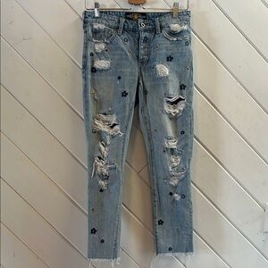 LUCKY BRAND Sienna Slim Distressed Jeans with Embroidered Floral Details